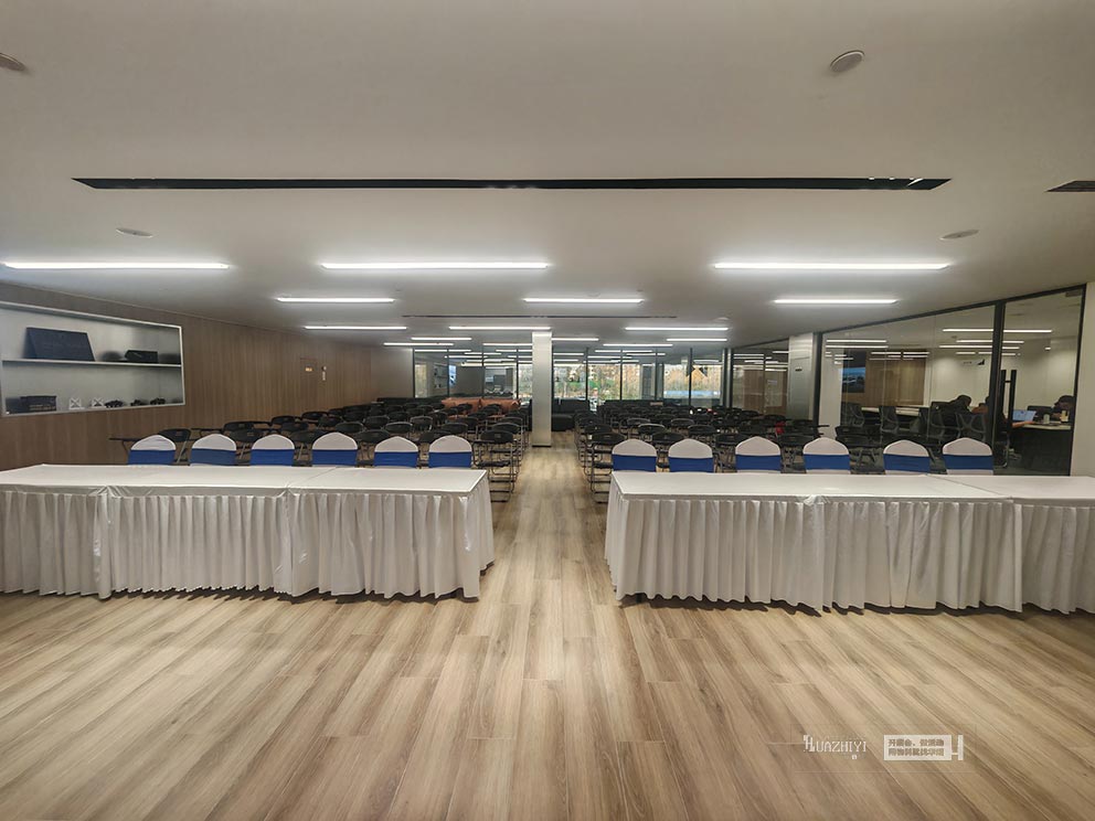 鄭州桌椅出租布場猛士鄭州經開體驗中心 鄭州桌椅出租布場猛士鄭州經開體驗中心